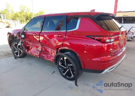 2024 Mitsubishi Outlander Se 2.5 2Wd/Se Black Edition S-Awc/Se Black Edition W/Pano Roof S-Awc from USA, damaged, VIN JA4J3VA85RZ076605